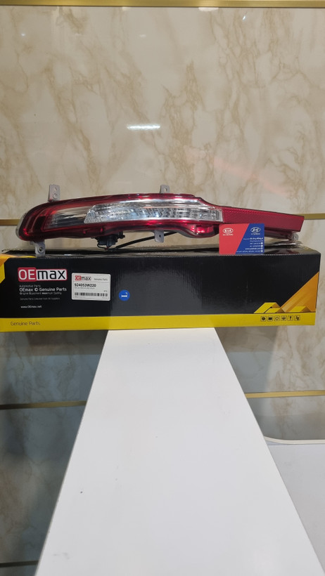 چراغ مه شکن ( پرژکتور ) عقب چپ اسپورتیج اصلی جنیون پارت 924053W220 یدکی کیا هیوندای