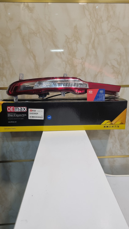 چراغ مه شکن ( پرژکتور ) عقب راست اسپورتیج اصلی جنیون پارت 924063W220 یدکی هیوندای کیا
