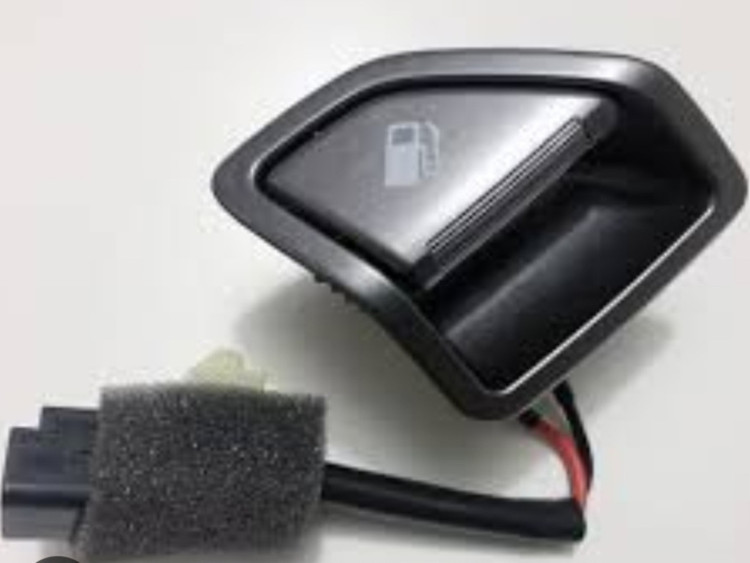 کلید باز کننده درب باک ( ضامنباز کننده باک ) سانتافه اصلی جنیون پارت 935552W000RJ5 یدکی آزرا